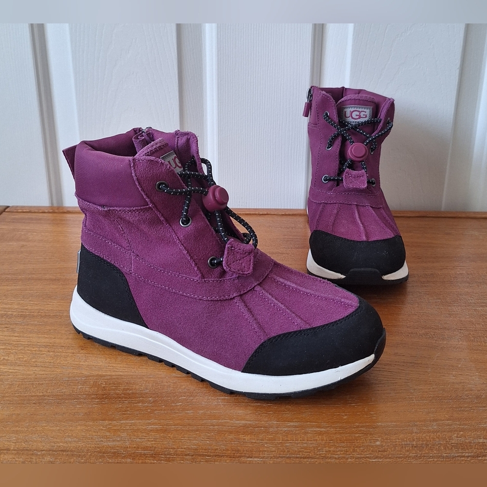 UGG Waterproof Sneaker Snow Boots Thinsulate Hi Top Hiking Kids Women EU 36 NEW - Picture 4 of 16